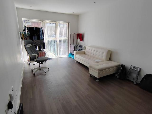 Apartment for rent in Carpenders Park, Three Rivers