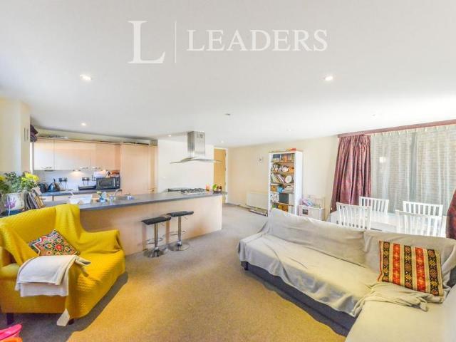 Apartment for rent in St Albans, Five Acres