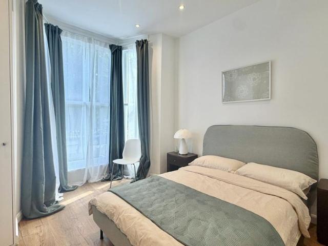 Flat for rent in Shepherd's Bush, Greater London