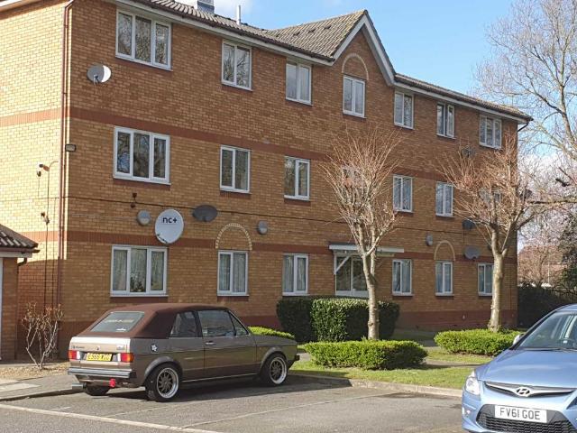 Flat for rent in Yeading, Greater London
