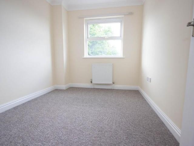 Apartment for rent in Binstead, Ryde