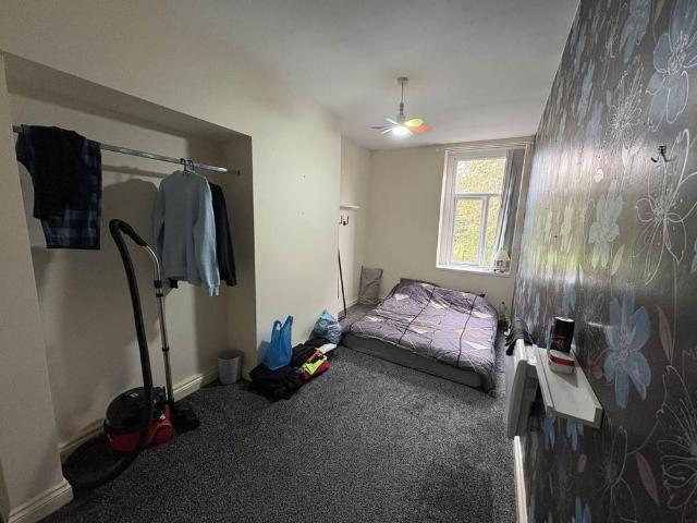 Apartment for rent in High Crompton, Oldham