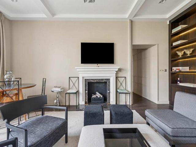 Flat for rent in Belgravia, Greater London