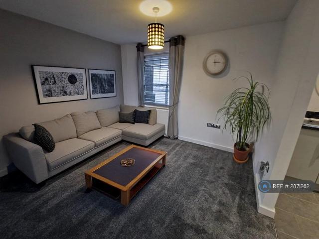 Flat for rent in Cardiff International Sports Village, Falcon Lodge