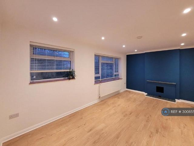 Apartment for rent in London Borough of Croydon, Greater London