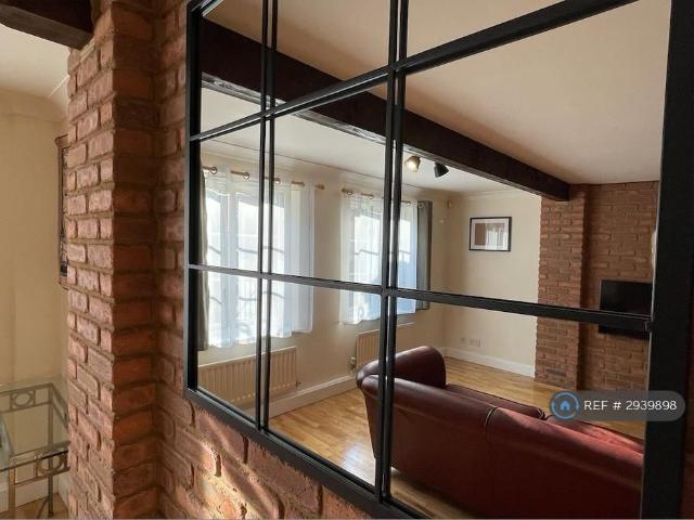 Apartment for rent in St. Stephen's, The Bridge
