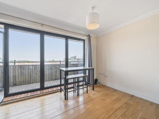Apartment for rent in London Borough of Bromley, Greater London