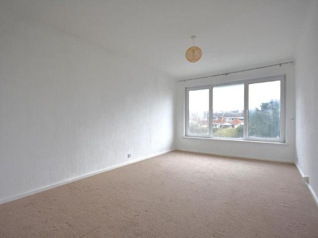 Apartment for rent in Llandough