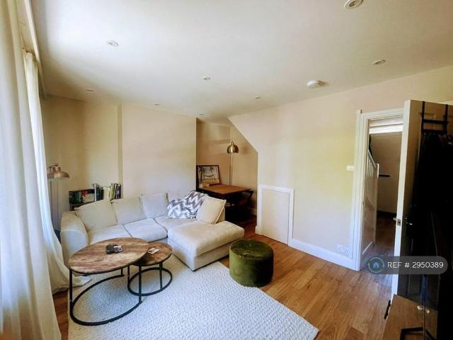Apartment for rent in Hoxton, Greater London