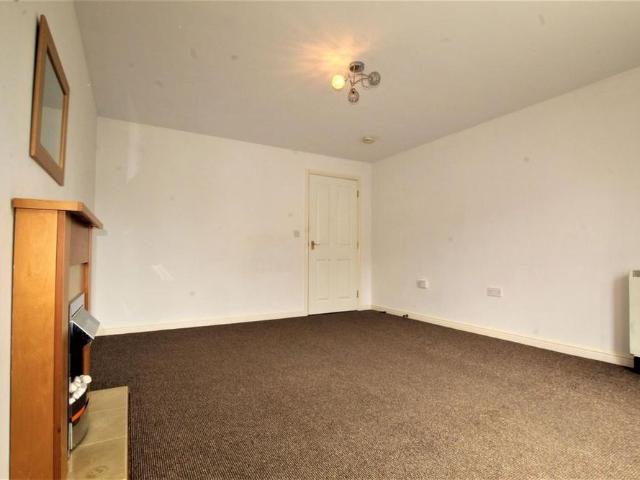 Apartment for rent in Flower Estate, Firth Park