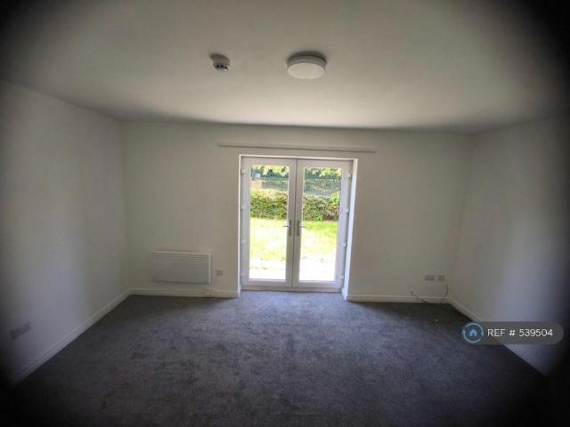 Apartment for rent in Greengates, West Yorkshire