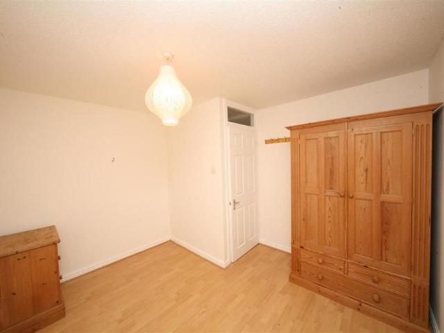 Apartment for rent in Kingswood