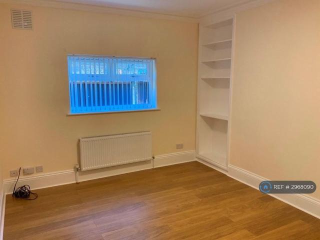 Apartment for rent in London Borough of Harrow, Greater London