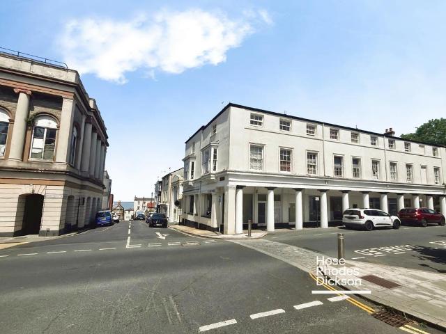 Flat for rent in Binstead, Ryde