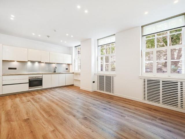 Flat for rent in Chelsea, Greater London