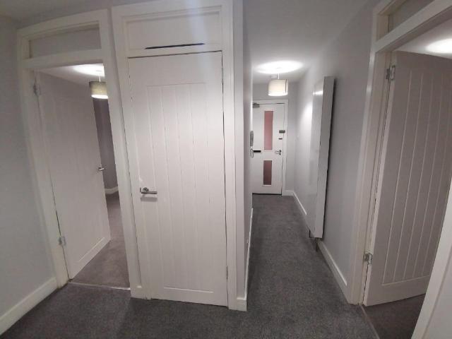 Flat for rent in Castlehead, Glenburn