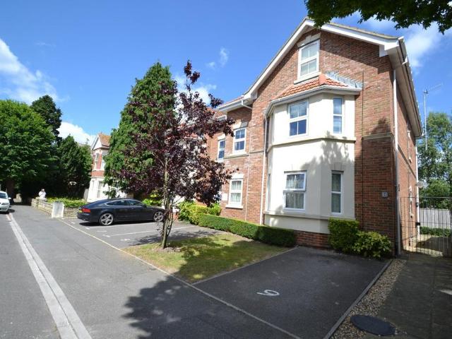Flat for rent in Boscombe, Bournemouth