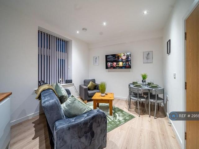 Apartment for rent in Lady House, Burnedge