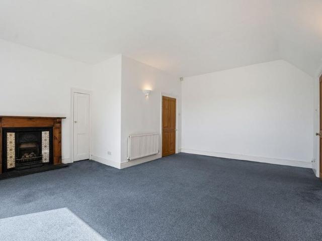 Apartment for rent in The Park, City of Nottingham