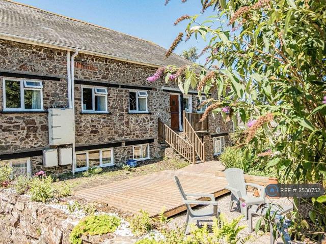 Flat for rent in Brandis Corner, Devon