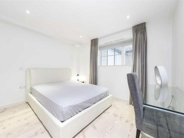 Apartment for rent in Soho, Greater London