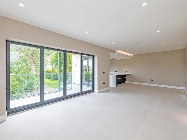 Apartment for rent in Holt, St Helens