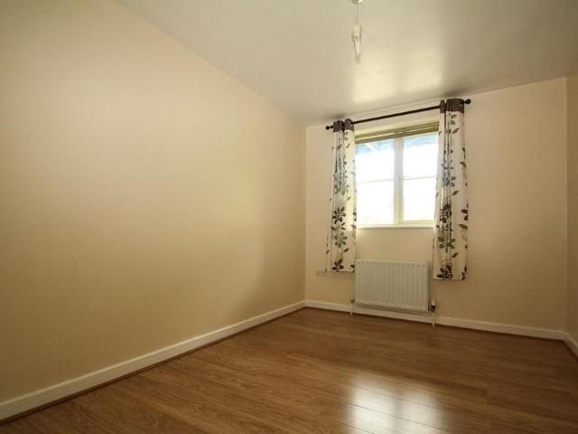 Apartment for rent in London Borough of Croydon, Waddon