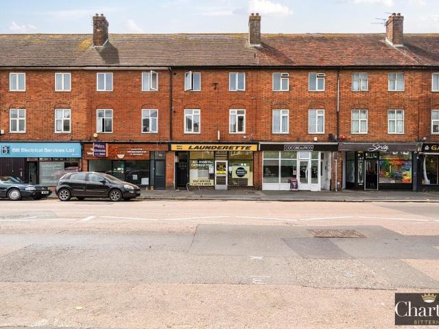 Flat for rent in Aldrington