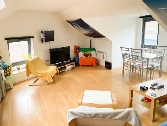 Apartment for rent in Sharrow Vale, Isle Of Man