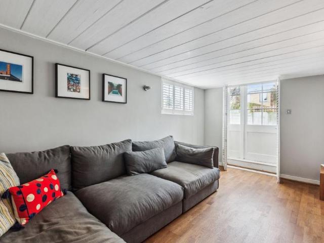 Apartment for rent in Stoke Newington, Greater London