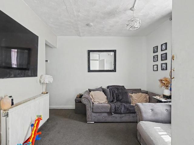 Apartment for rent in Brompton, Gillingham