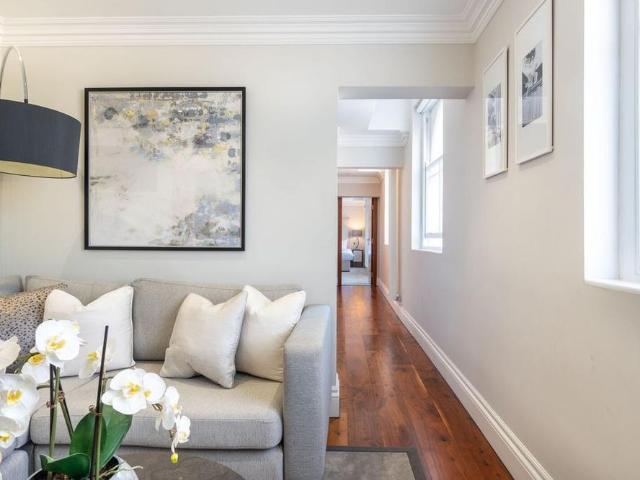 Apartment for rent in Bayswater, Greater London