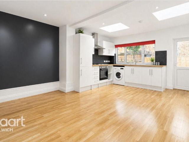 Flat for rent in Peckham, Greater London