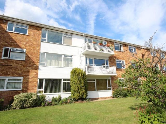 Flat for rent in Surbiton, Greater London