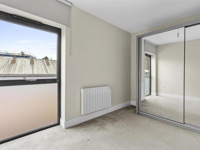 Apartment for rent in High Wycombe Community Board, High Wycombe