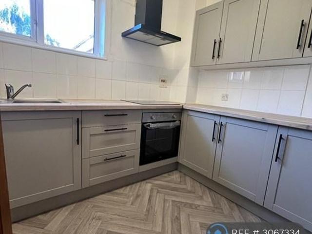 Apartment for rent in London Borough of Barking and Dagenham, Greater London
