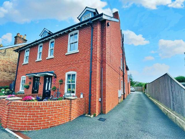 Flat for rent in Wareham Town, Arne