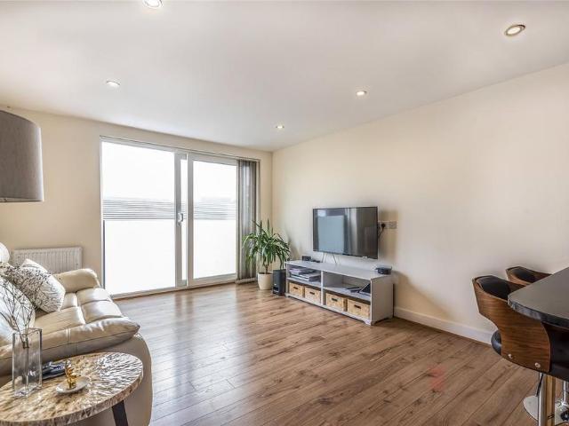Apartment for rent in Whitley, Reading