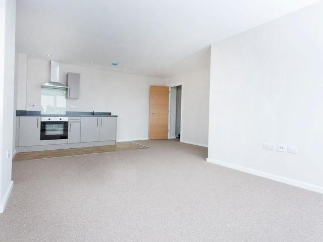 Apartment for rent in Bruntcliffe, Leeds