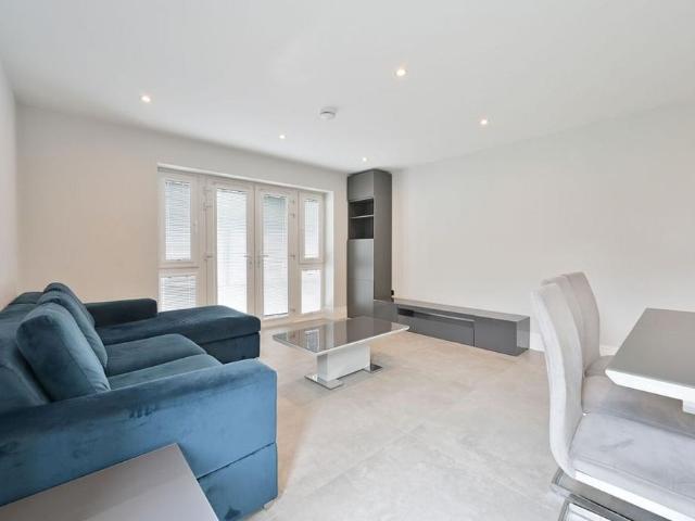 Apartment for rent in Bushey