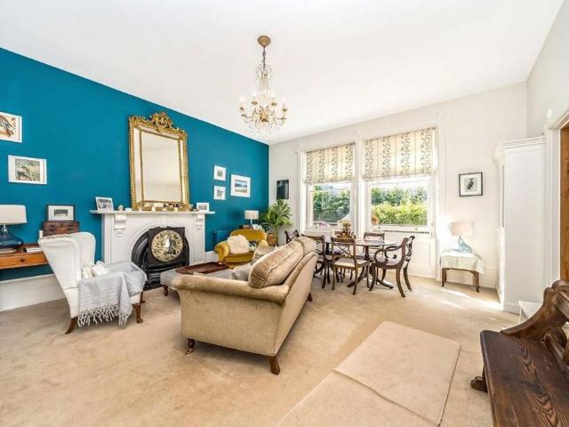Apartment for rent in Holloway, Greater London