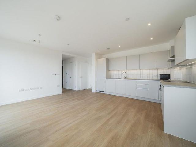 Apartment for rent in Gascoigne Estate, Greater London
