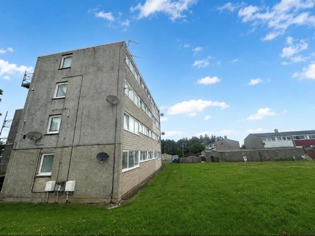 Flat for rent in College Milton, Barassie