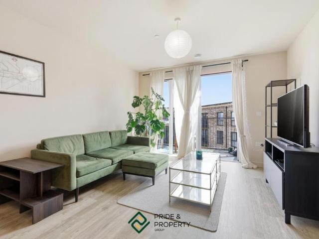 Flat for rent in Greater London