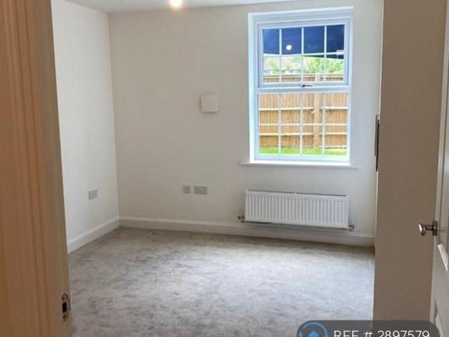 Apartment for rent in Enborne, West Berkshire