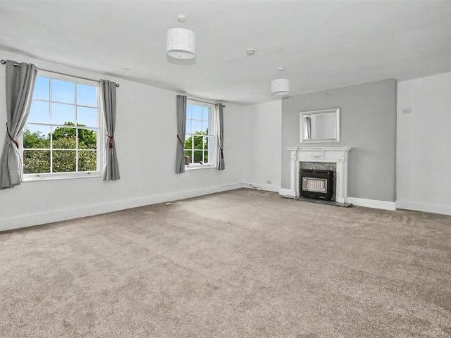 Apartment for rent in Milverton, Green Close