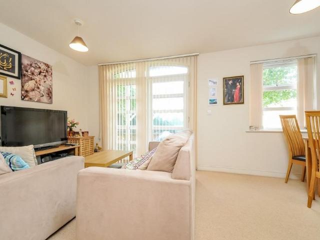 Apartment for rent in Batchworth