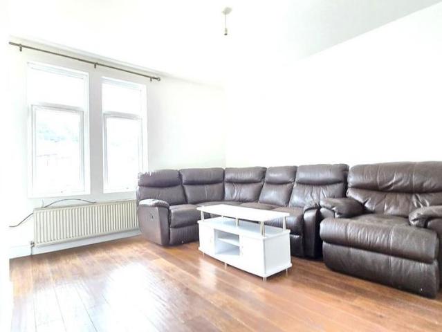 Apartment for rent in Woodseats, South Yorkshire