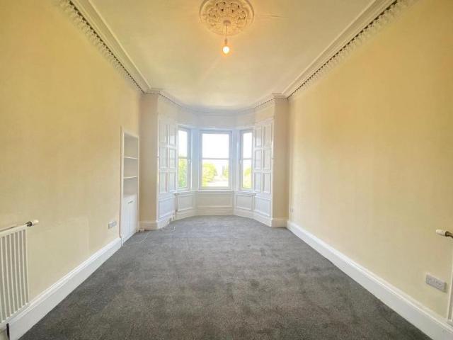 Apartment for rent in Hillside, Leith