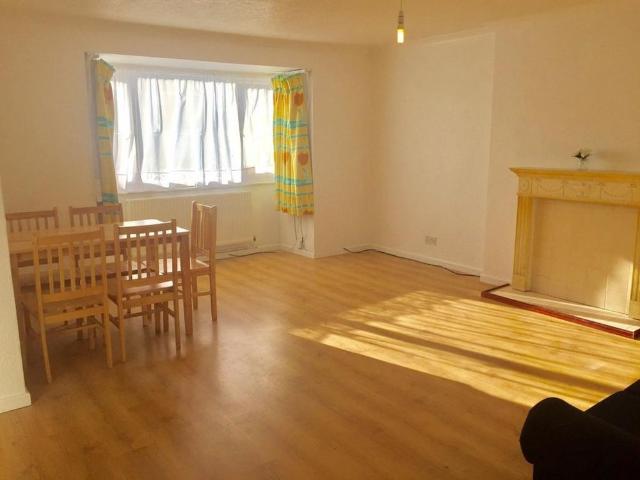 Apartment for rent in Oakwood, East Midlands